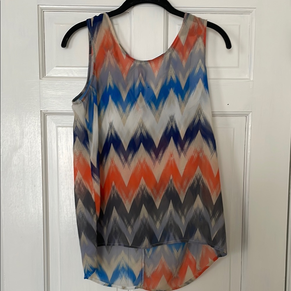 Chevron Pattern Sleeveless Top Size Small